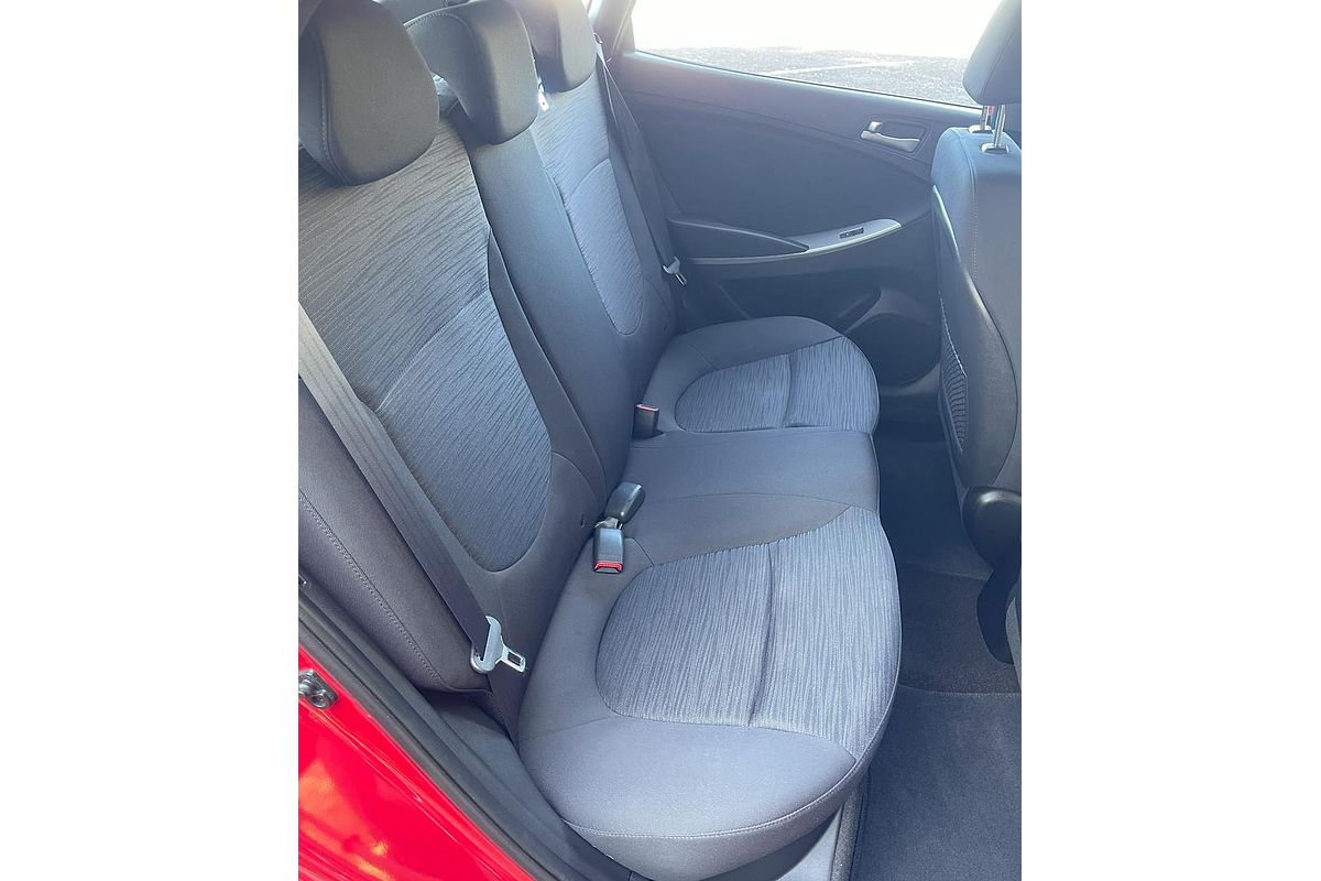 2019 Hyundai Accent Sport RB6