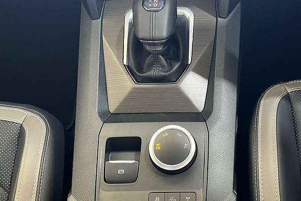 2024 Volkswagen Amarok TDI600 Style NF 4X4