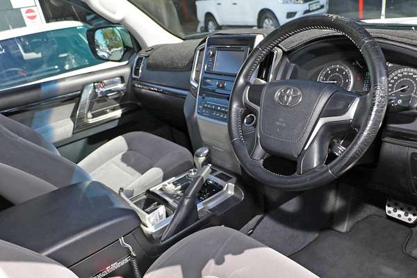 2015 Toyota Landcruiser GXL URJ202R