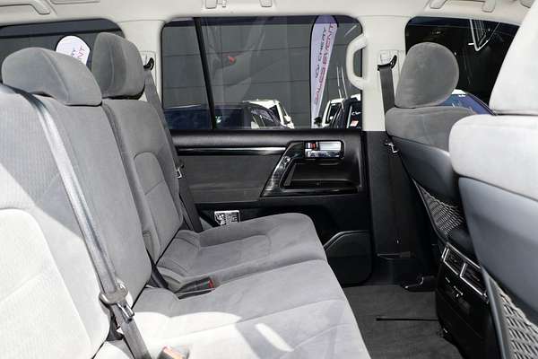 2015 Toyota Landcruiser GXL URJ202R