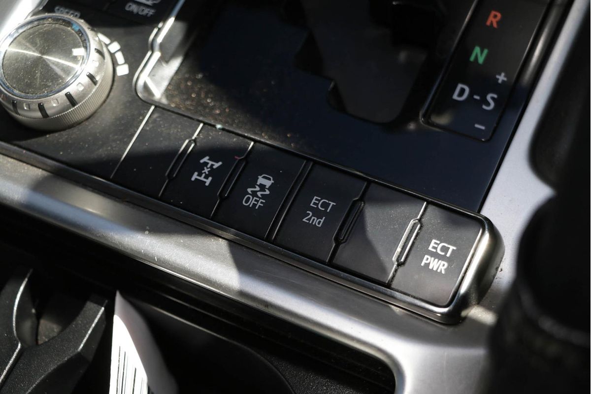 2015 Toyota Landcruiser GXL URJ202R