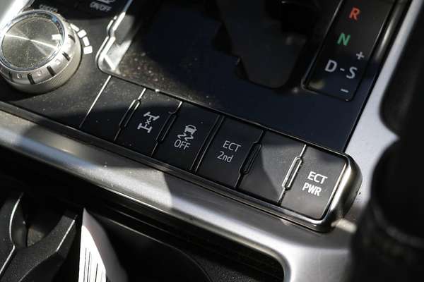 2015 Toyota Landcruiser GXL URJ202R