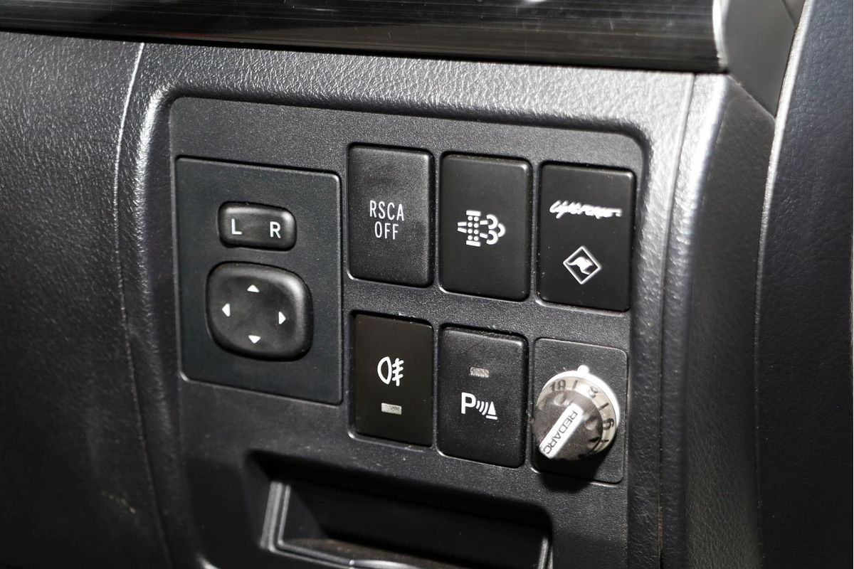2015 Toyota Landcruiser GXL URJ202R