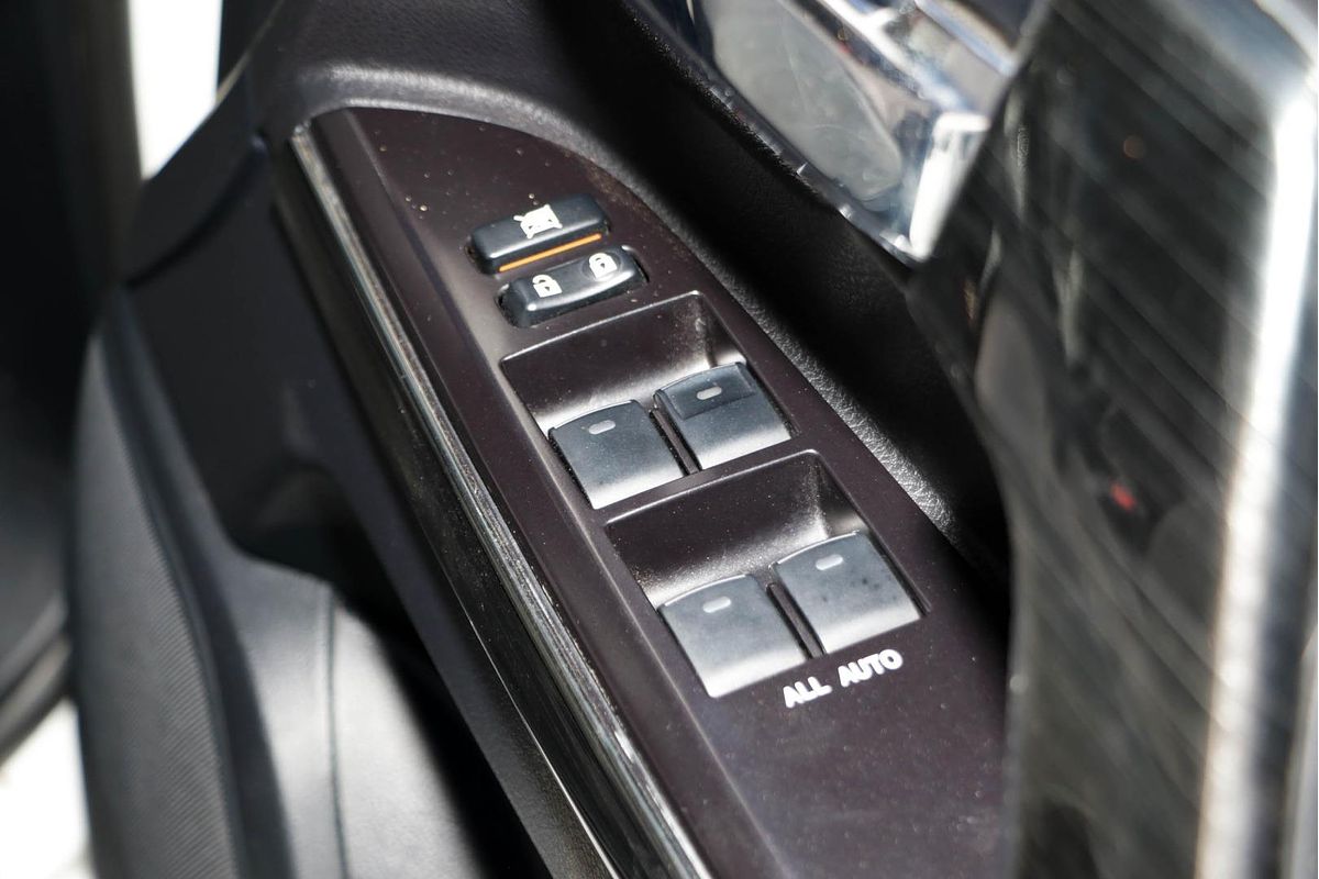 2015 Toyota Landcruiser GXL URJ202R