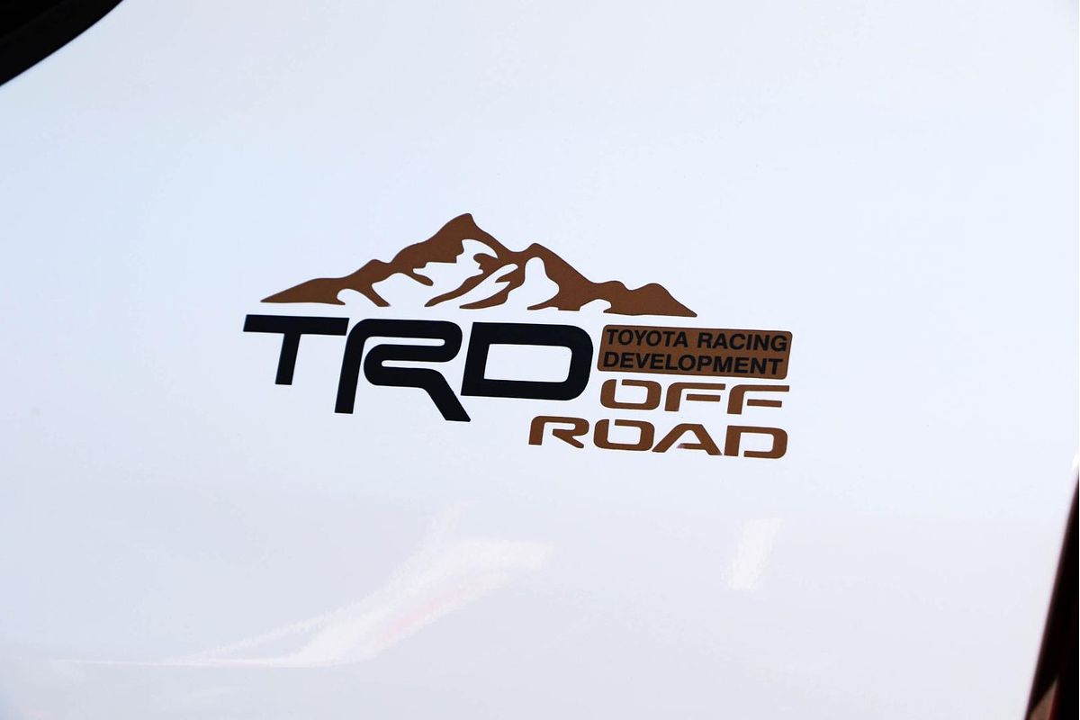 2015 Toyota Landcruiser GXL URJ202R