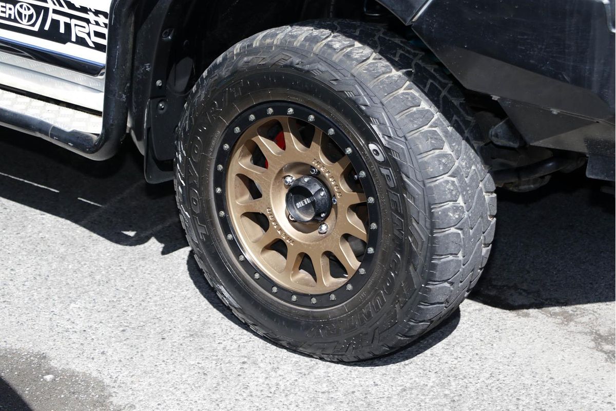 2015 Toyota Landcruiser GXL URJ202R
