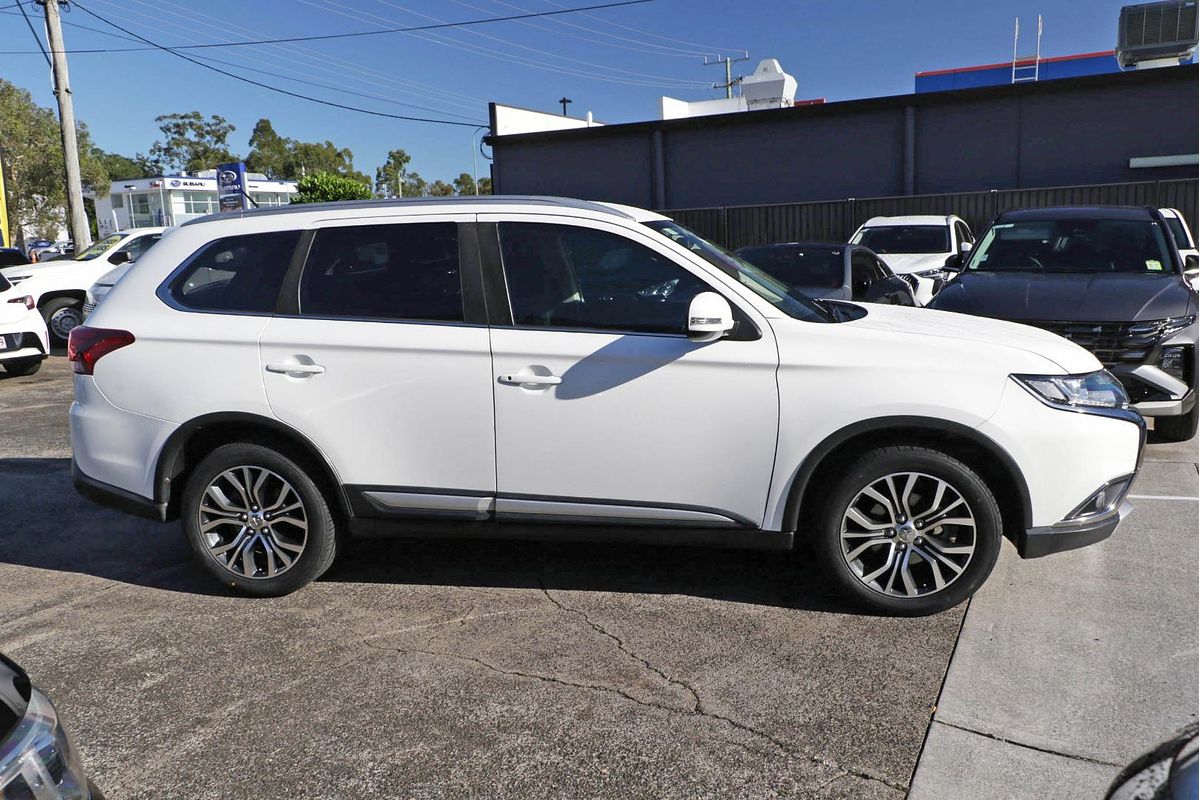 2016 Mitsubishi Outlander XLS ZK