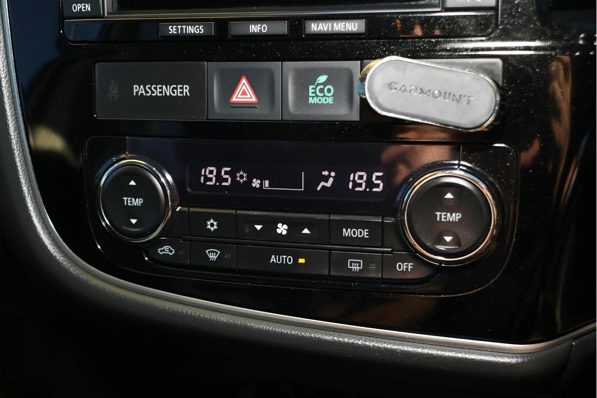 2016 Mitsubishi Outlander XLS ZK
