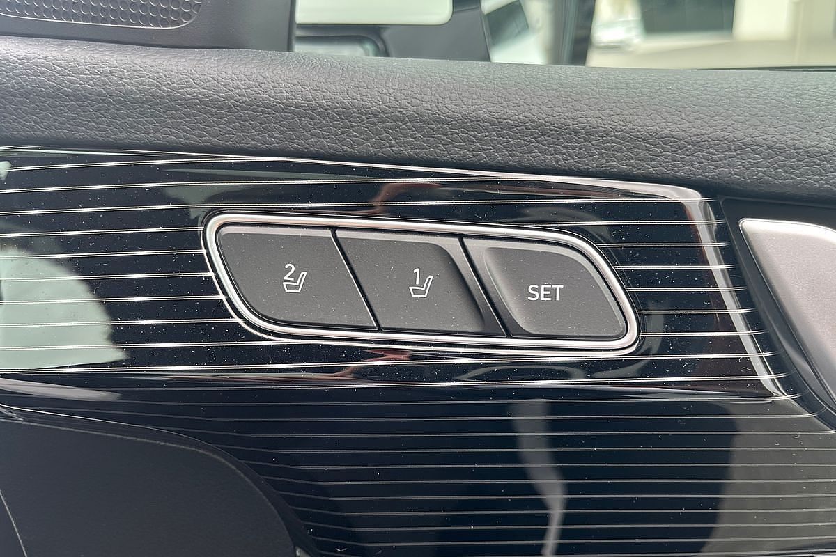 2024 Hyundai Palisade Calligraphy Black Ink LX2.V5