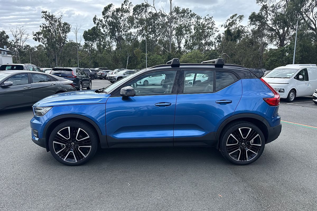 2020 Volvo XC40 T5 R-Design