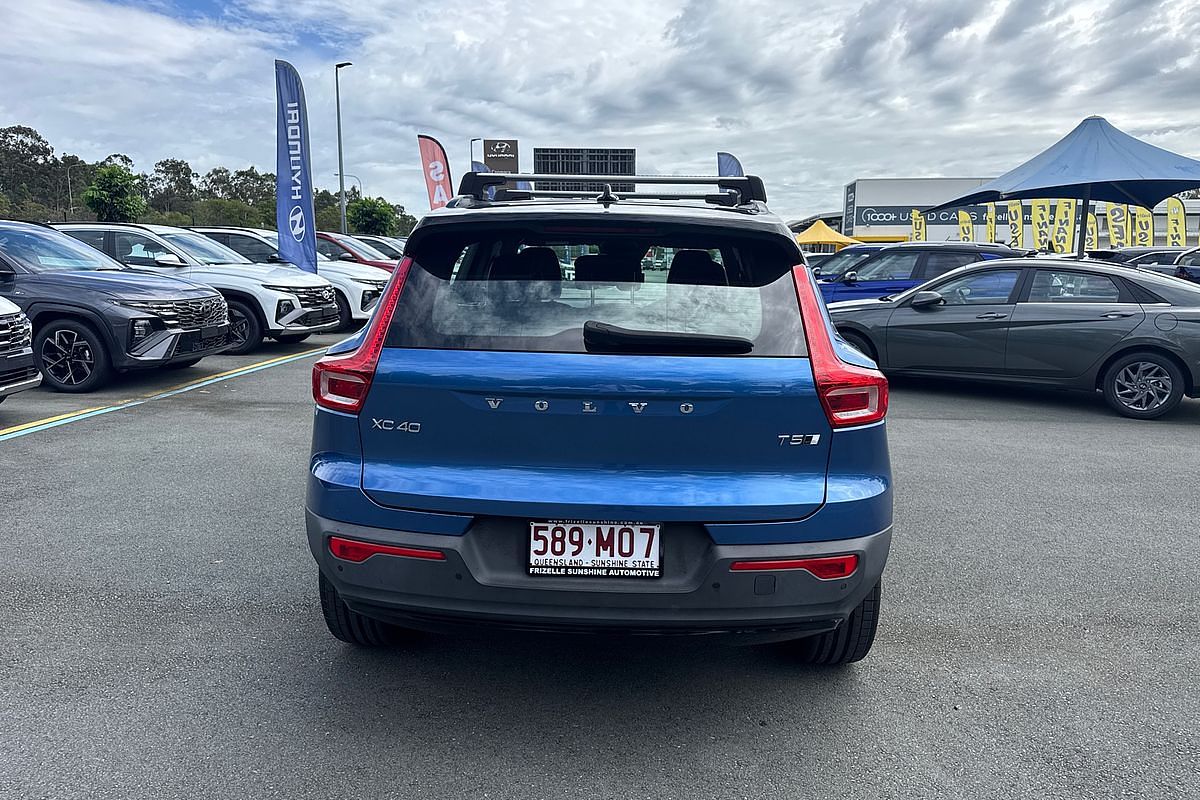 2020 Volvo XC40 T5 R-Design