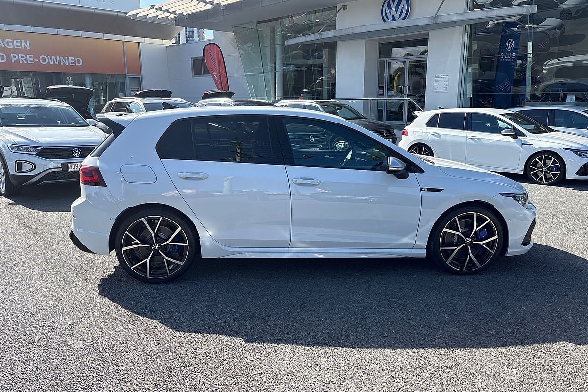 2024 Volkswagen Golf R 8