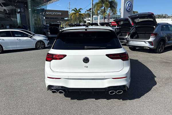 2024 Volkswagen Golf R 8