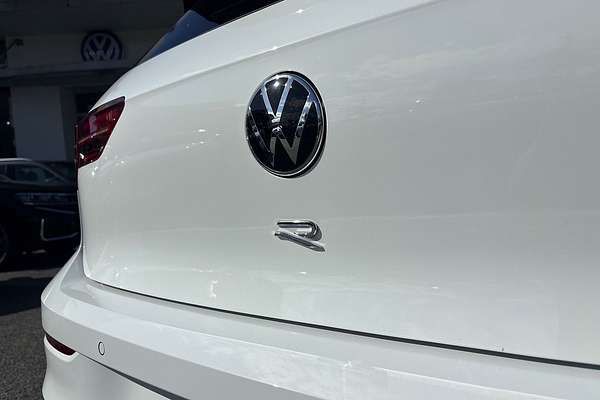 2024 Volkswagen Golf R 8