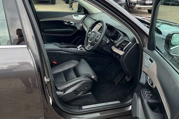 2023 Volvo XC90 Ultimate B6 Bright