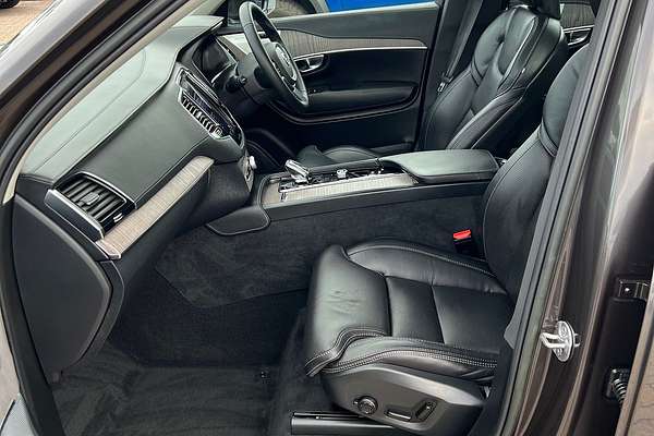 2023 Volvo XC90 Ultimate B6 Bright