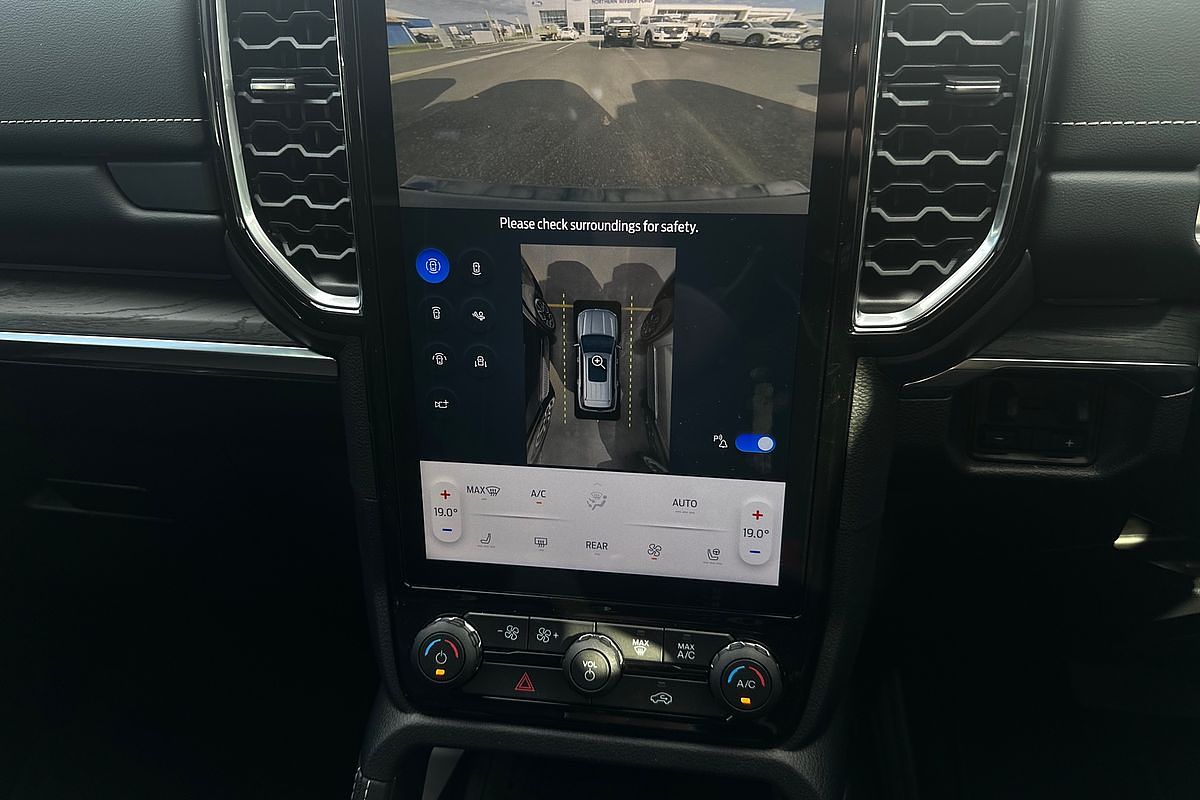 2025 Ford Everest Platinum 3.0L
