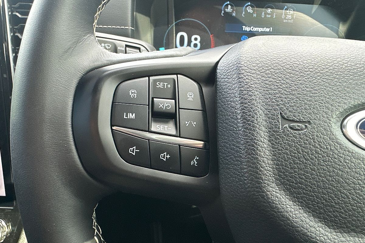 2025 Ford Everest Platinum 3.0L
