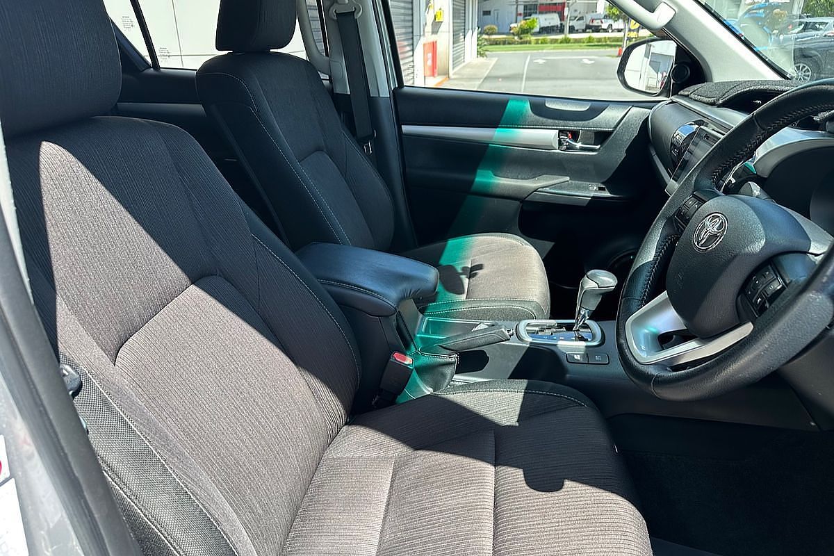 2017 Toyota Hilux SR5 GUN126R 4X4