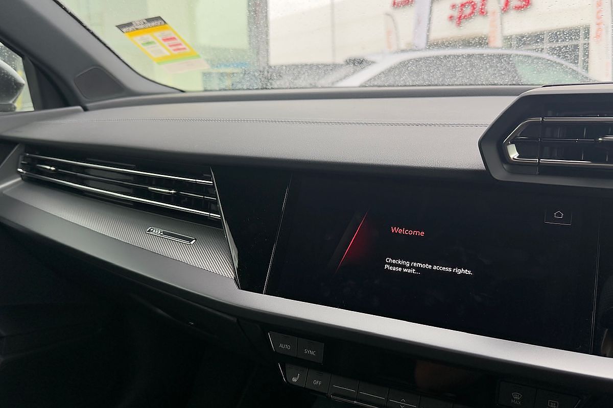 2024 Audi A3 35 TFSI S line GY
