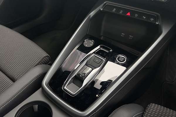 2024 Audi A3 35 TFSI S line GY