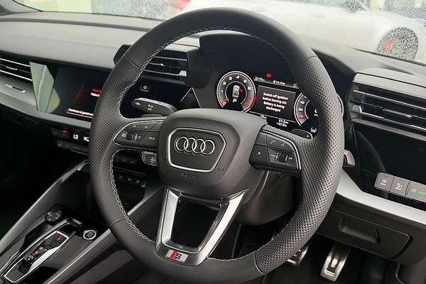 2024 Audi A3 35 TFSI S line GY