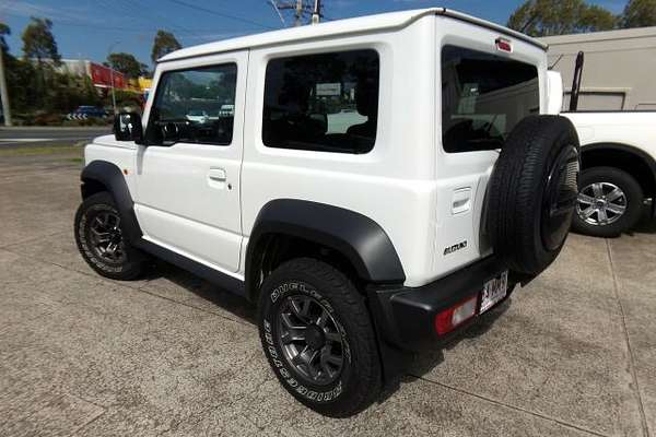 2022 Suzuki Jimny GLX GJ