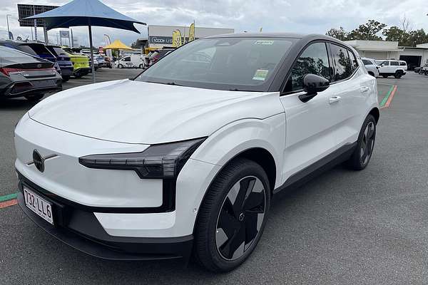 2024 Volvo EX30 Single Motor Extended Range Plus