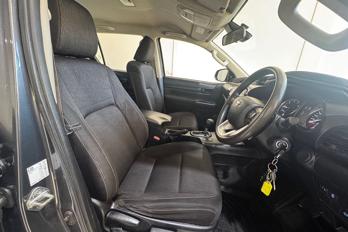 2020 Toyota Hilux SR GUN126R 4X4