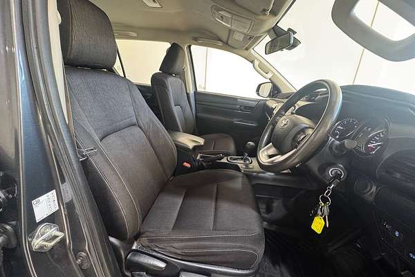 2020 Toyota Hilux SR GUN126R 4X4