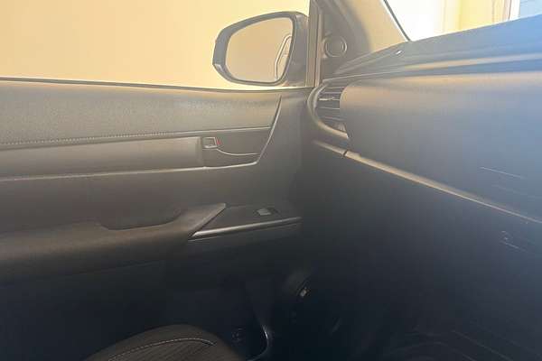 2020 Toyota Hilux SR GUN126R 4X4