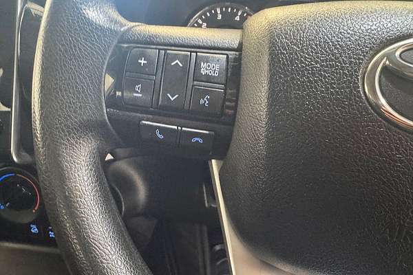 2020 Toyota Hilux SR GUN126R 4X4