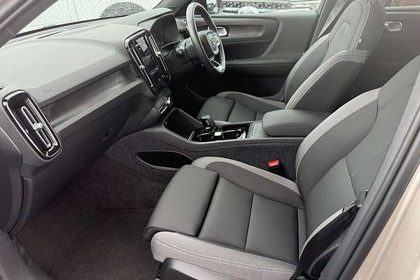 2023 Volvo XC40 Recharge Twin Pure Electric