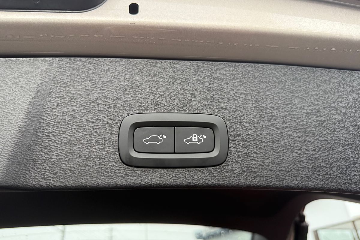 2023 Volvo XC40 Recharge Twin Pure Electric