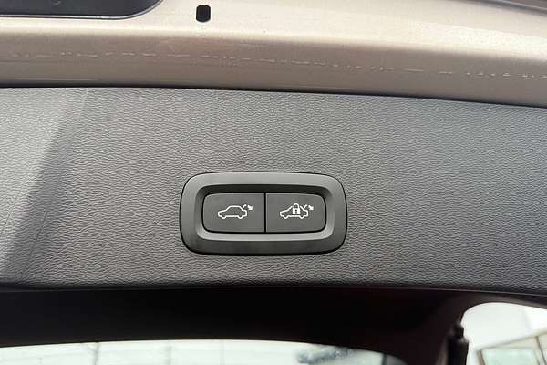2023 Volvo XC40 Recharge Twin Pure Electric