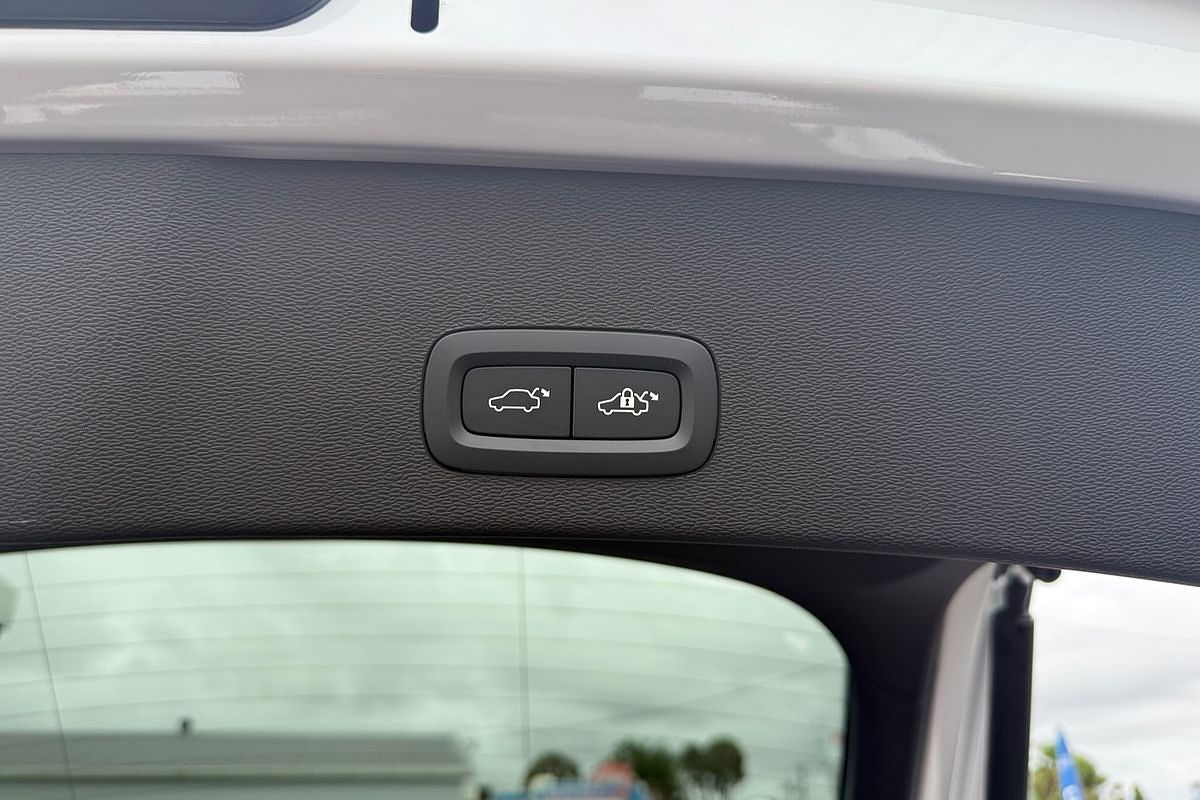 2023 Volvo C40 Recharge