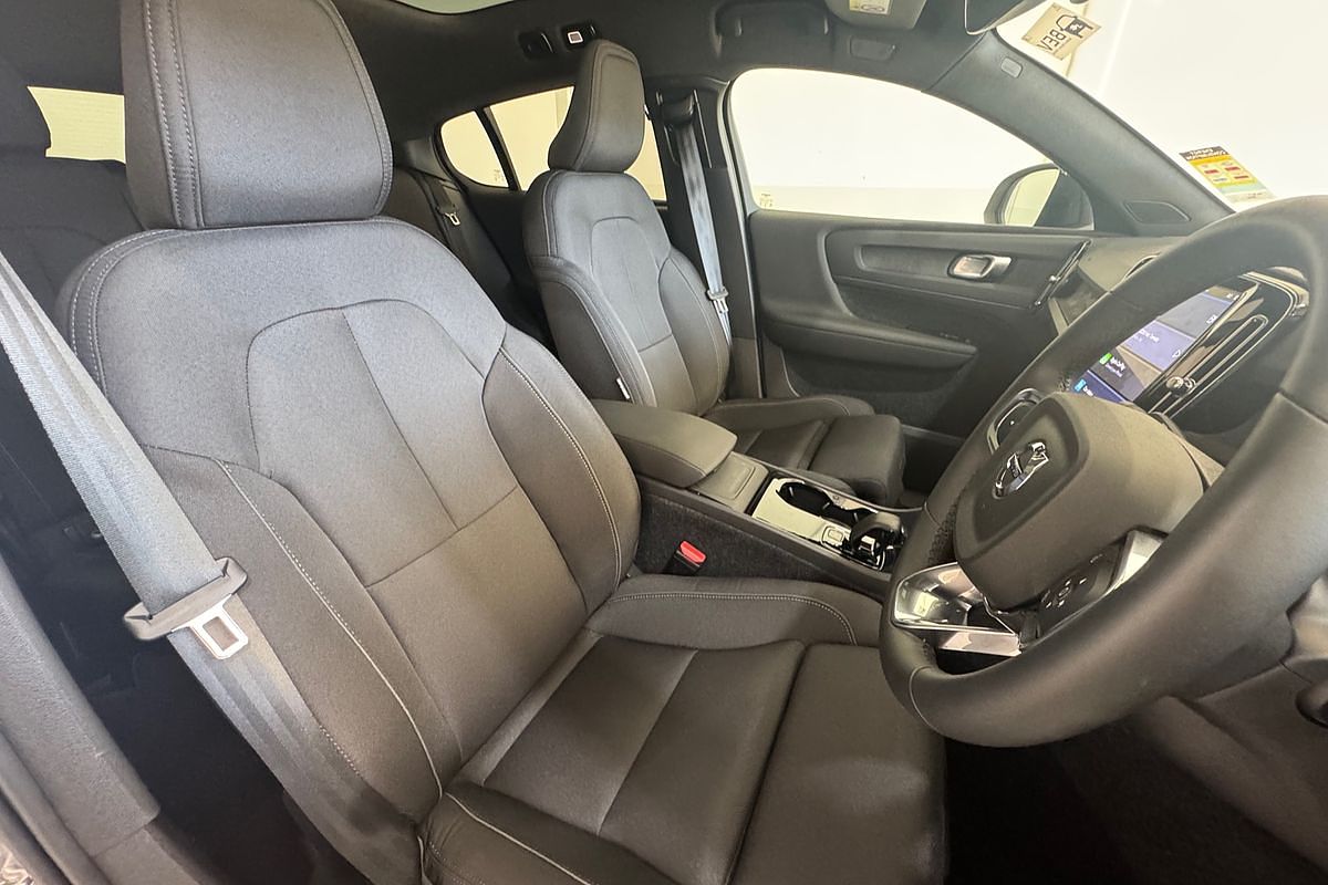 2023 Volvo C40 Recharge