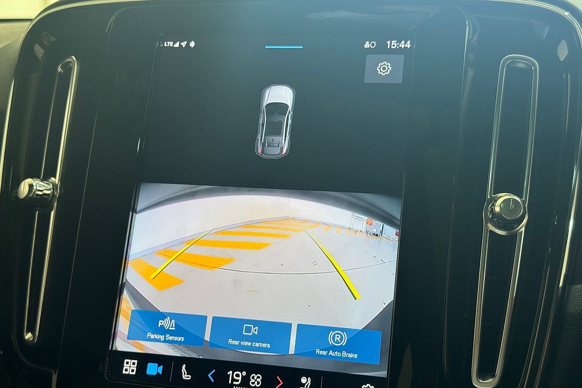 2023 Volvo C40 Recharge