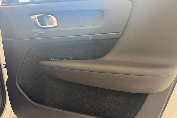 2023 Volvo C40 Recharge