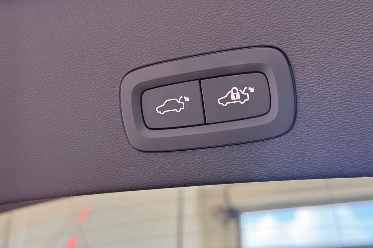 2023 Volvo C40 Recharge