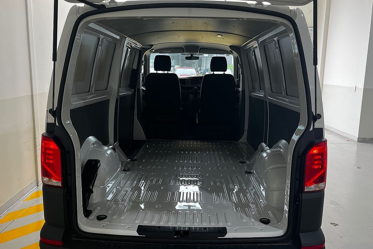 2024 Volkswagen Transporter TDI450 T6.1 LWB