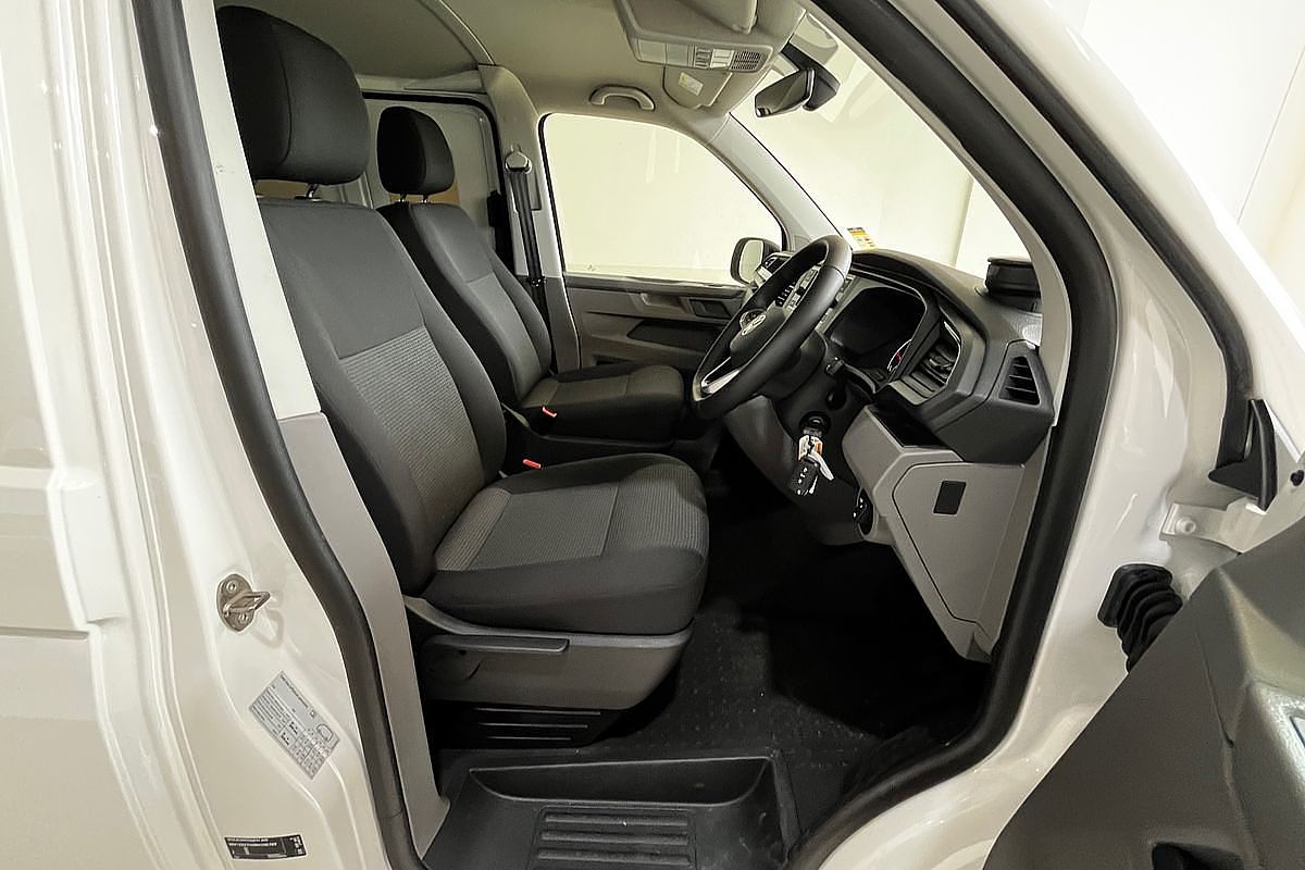 2024 Volkswagen Transporter TDI450 T6.1 LWB