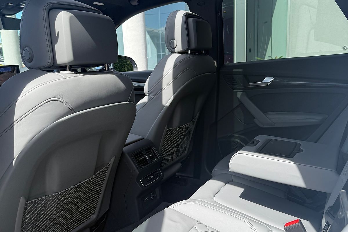 2024 Audi SQ5 TFSI FY