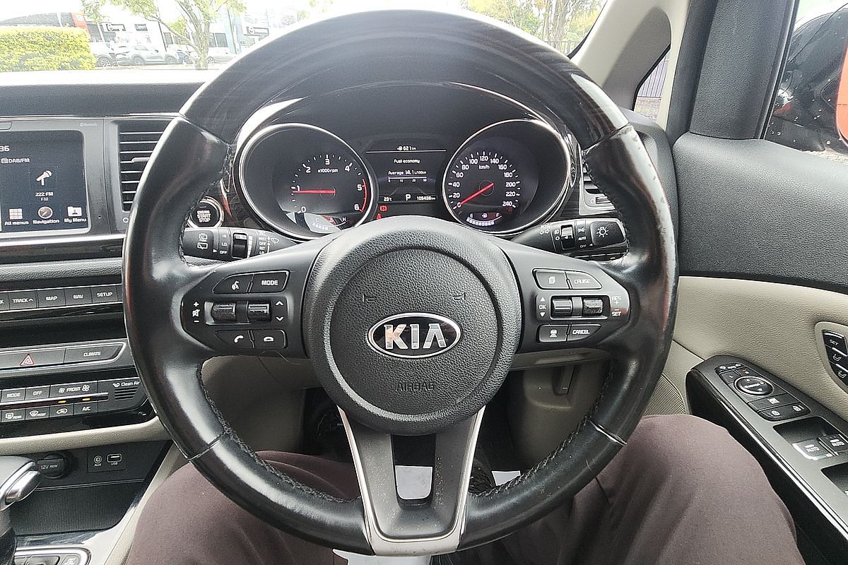2018 Kia Carnival Platinum YP