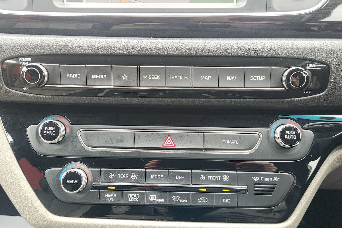 2018 Kia Carnival Platinum YP