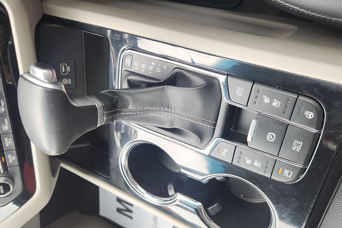 2018 Kia Carnival Platinum YP
