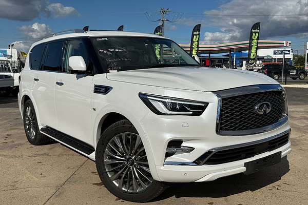 2018 INFINITI QX80 S Premium Z62