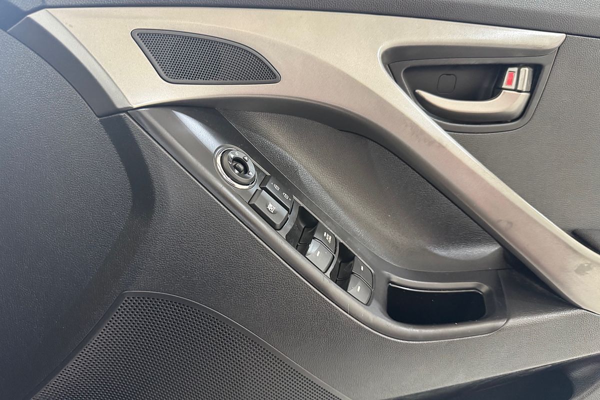 2012 Hyundai Elantra Active MD