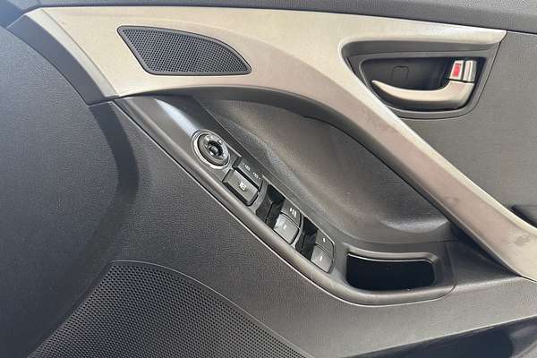 2012 Hyundai Elantra Active MD