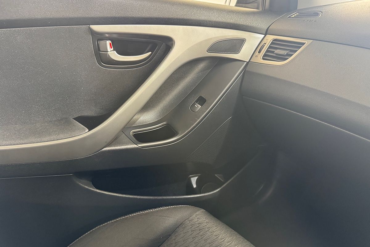 2012 Hyundai Elantra Active MD